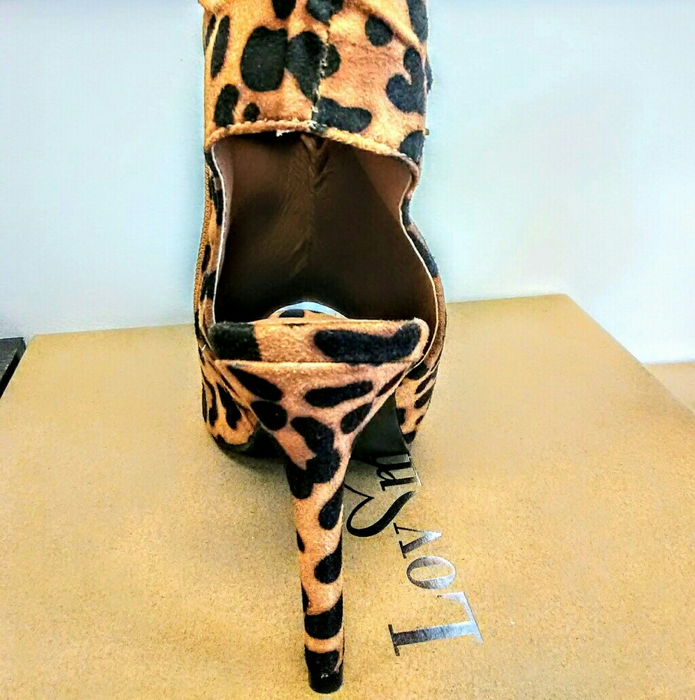 Leopard Ankle Bootys - Picture 8 of 8